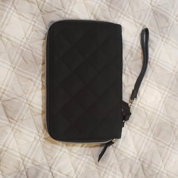 Vera Bradley - RFID On the Go Black Wristlet - Performance Twill - Picture 2 of 4